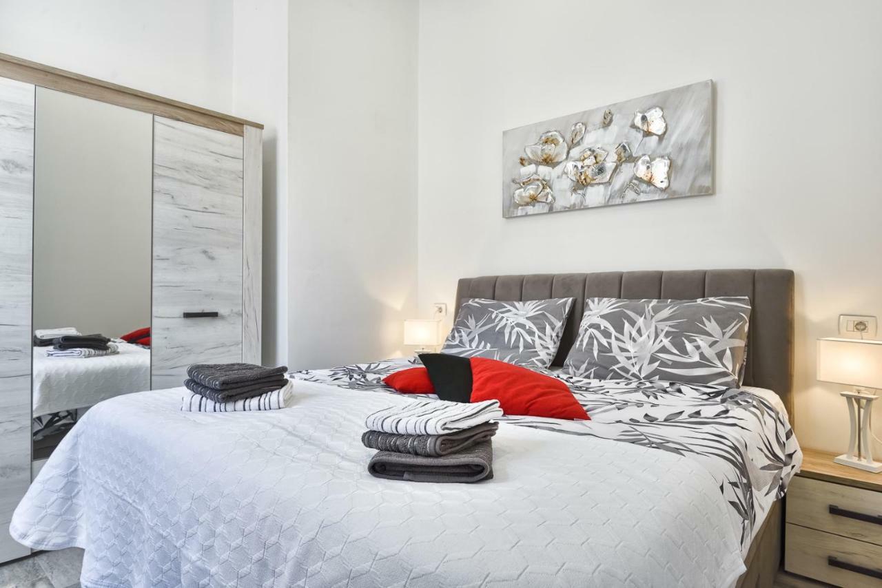 Apartment 20M From Arena PUY Eksteriør bilde